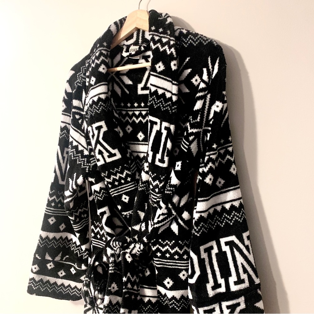 PINK Robe- Black and White Size Small-Medium
